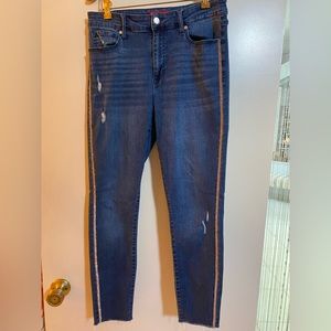 Guess rose gold embellished rhinestone frayed jeans size 8